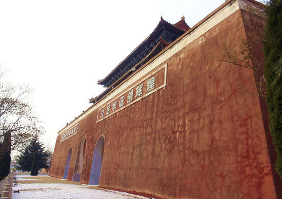 ɽ�|�F(xi��n)�������찲�T�� ���а���vʷ���D��