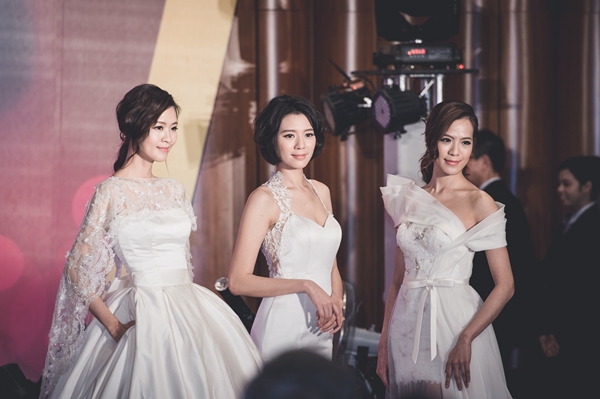 �ɰ��鼆�zӰ�I���R���_����̽�a�I���ɹ�֮����