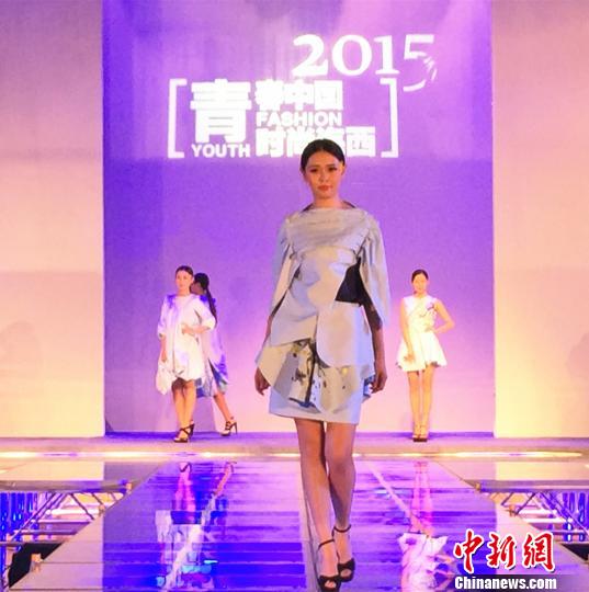 �ɰ���У(li��n)�k���b�OӋ��ِ�j��(chu��ng)����r��