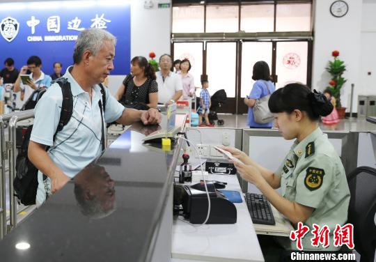 ���_(t��i)�L(f��ng)Ӱ�ͣ��6��ġ����R�������֏�(f��)ͨ��