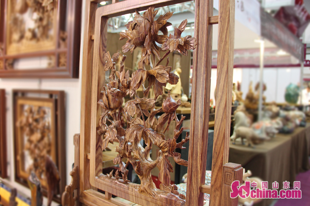 ̽�����_�����{�ɰ����[�� �R�����׾����C��