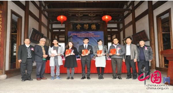 2016�꺣�{�ɰ���W�������I�߃ɰ������ɹ�չ�ڸ����]Ļ