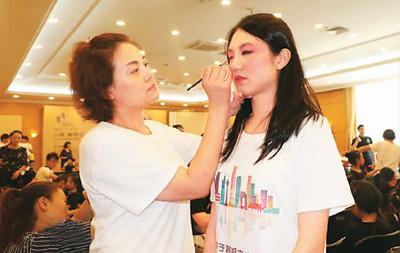 �D�龩���ώ����_�����껯�y���w�����z