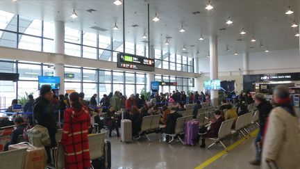 ȫ�������_�����l(xi��ng)�^�꣺�B�𺽾��S�r�ʂ���_����