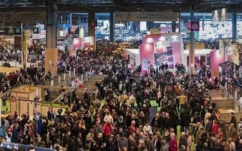 �Ϻ��M(j��n)����(hu��)�_(t��i)����չ�̣������(hu��)�ف�(l��i)��