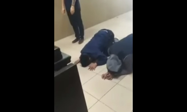 ������˾��{ײ�����r ������`ǰ�¹��Ǹ