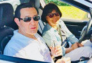 �RӢ���������_���{�λ �_�Ǐ����뵽һ����ЦԒ