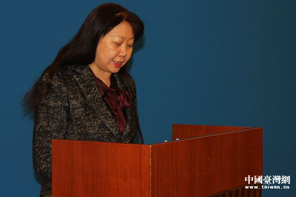 �����ࣺ���M�h���ֲ��������c�RӢ��ͬ�ӵı�B