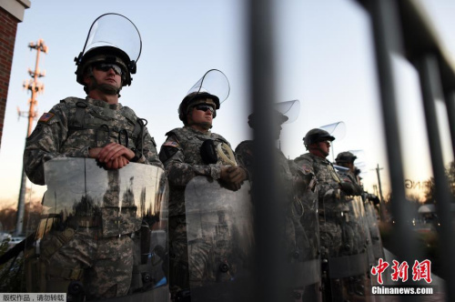 ��(d��ng)?sh��)ؕr�g2014��11��25�գ���������ɭ����(d��ng)?sh��)ؾ?4�յ��}�y���}���_�l(f��)����������ɭ�����L�������ه����l(w��i)�(du��)����(d��ng)�������K�������L�Q�������M(j��n)�v����ɭ�ć����l(w��i)�(du��)�˔�(sh��)��700�U(ku��)����2200���������l(w��i)�(du��)���A(y��)����܊�²��(du��)�����K���ݹ�9000�ˣ��ஔ(d��ng)���ķ�֮һ�����ɵ���2�f�˵�С�(zh��n)��