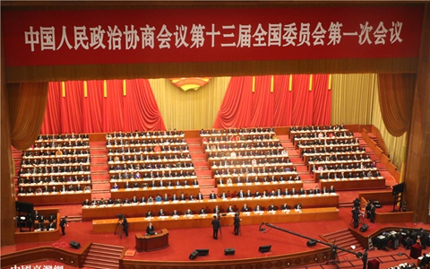 2018�ɕ�(hu��)