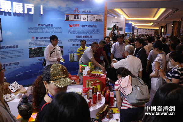 ��j��չ�[�F��