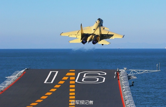 ����܊ί������λ����ĸ�𶷙CӢ��ԇ�w�T��