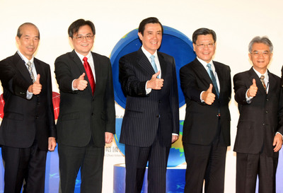 �RӢ�ţ��_���ă��Ե�λ�߶�ƽ��