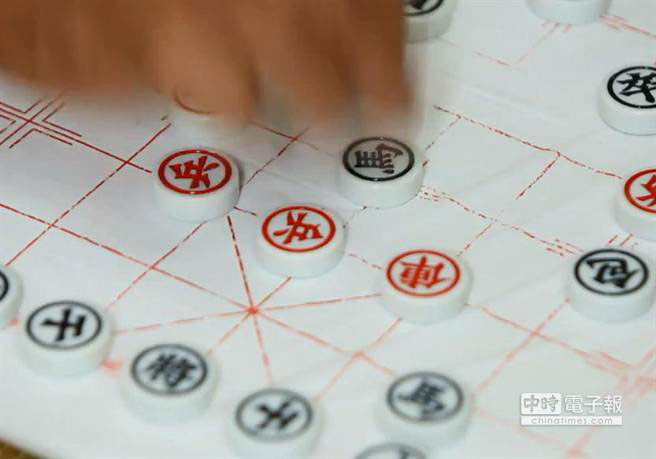 �����߼ҵ����u�������������á��ڡ��Ե����R���󣬸ߺ�����܊�����W(w��ng)���|(zh��)���y����־��Ҫ��Ę�RӢ��