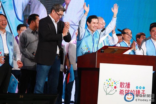 �B�������RӢ��ͬ�_���