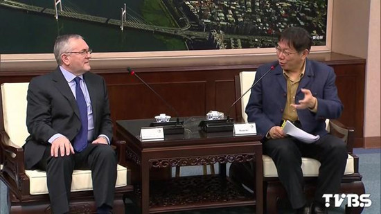 �������״ν�Ҋ���eӢ�ġ�������ð���}���Z