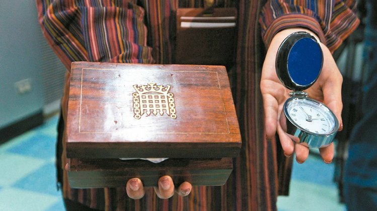 �����ܫ@ٛ�ѱ��Q�����~���F���� Ӣ�نT�l����Ǹ