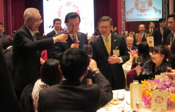 �RӢ�ţ��Ŷ����R�� �ɰ��Pϵ���F����ѭ�h