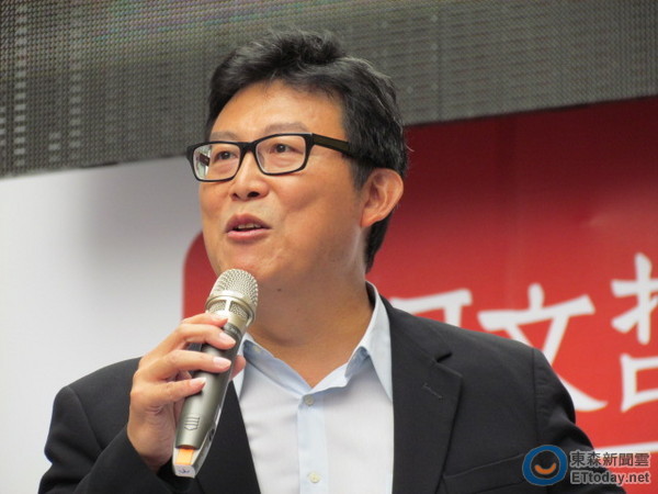 "綠委"提遷出中正紀念堂蔣介石銅像 硬幣"去蔣"(圖) "綠委"提遷出中正紀念堂蔣介石銅像 硬幣"去蔣"(圖)