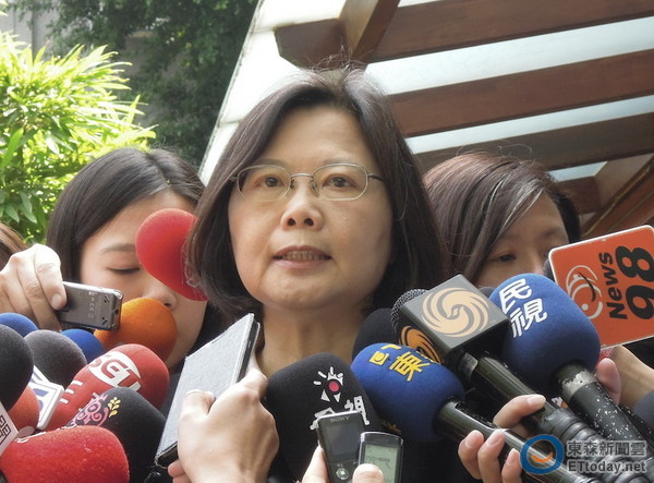 ���M�h��ϯ��Ӣ�ġ����_���|ɭ���Y����Ƭ��