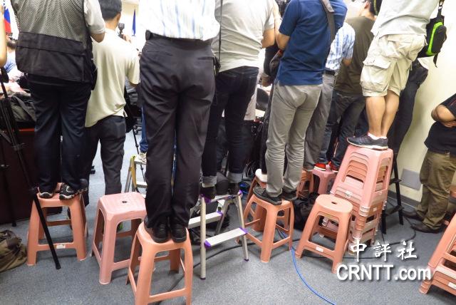 ý�w����̓��ĺ������h��(n��i)��Ҋ�l(f��)���(�D)