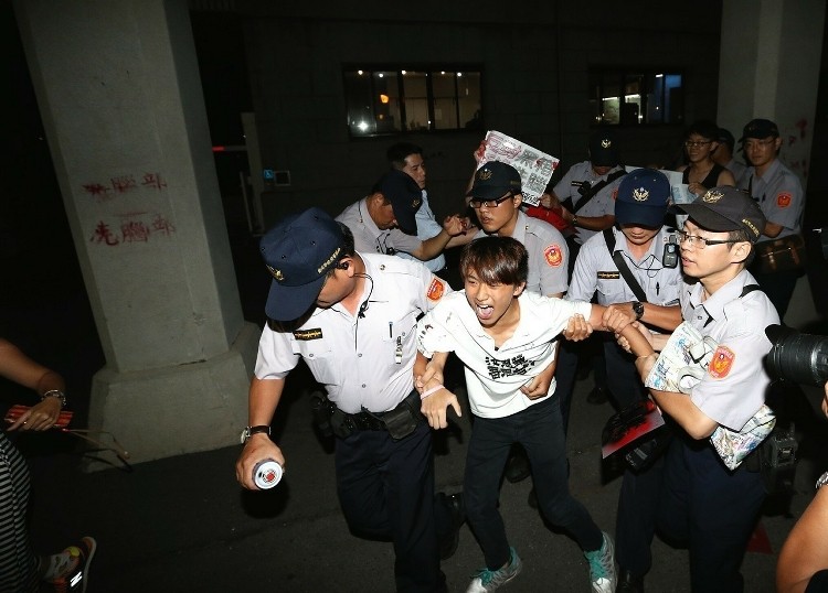 ��ʮ���W�����g�����M�롰�����������ډ��χ��������_���n�V΢�{���M������W���S������������