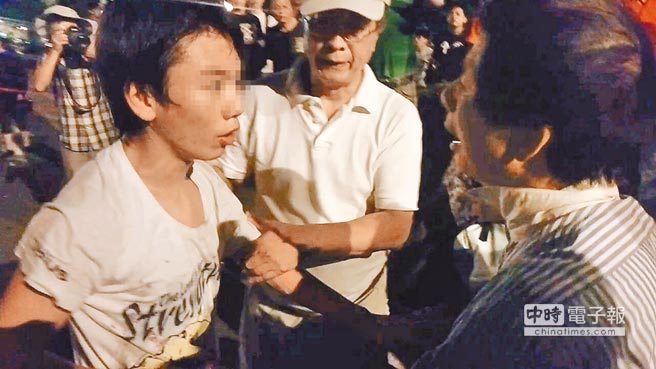 �����^���󣩲��M���H���ң�Ҫ�����x�_���n�V�����F(xi��n)����ŭ�ܲ����Ƹ�ĸ�����Еr��ӈ�D ������z��