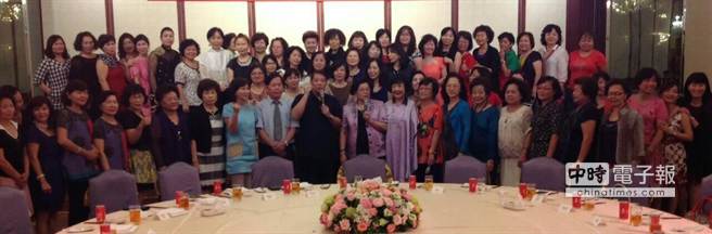 �_(t��i)�г����DŮͦ����Ԯ��(hu��) ��־��(qi��ng)�����ە����ϯ��ͦ