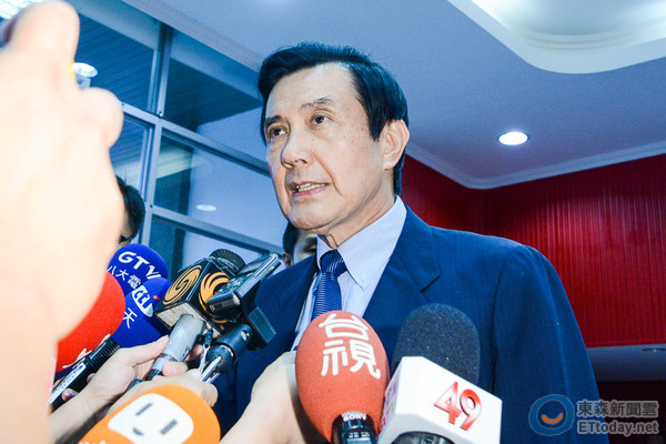 ��ʡο���D��ʹ�vʷ �RӢ�������˿����JȔ֮�衷