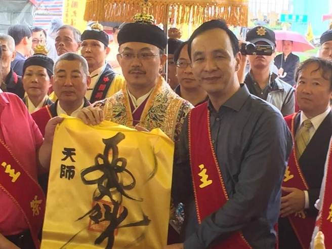 �c��ϵ������ �������ؑ������ڳ����У��D��