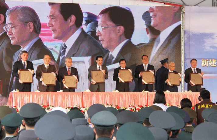 �RӢ�ź��c�����e��ͬ������ӡģ������ԓ��΄��_ʼ