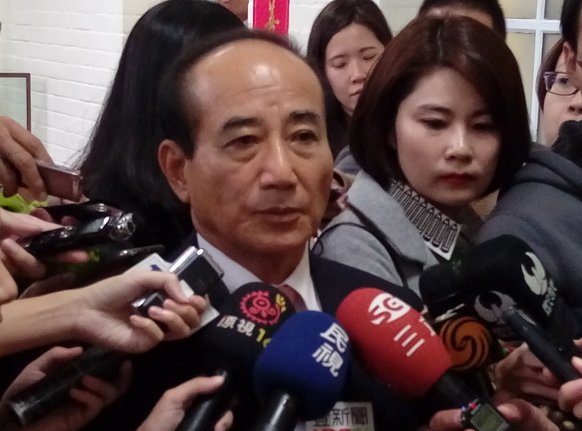 "����"�ĸ������һ�� ����ƽ:���ڸ��x�h��ϯ