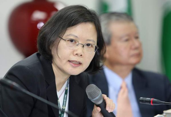 ��Ӣ�����ӳ��壬�ҏā�]���f�^10�겻�q늃r��