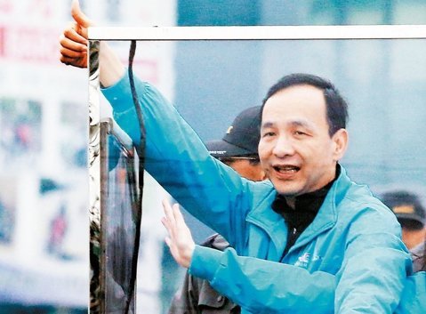 朱立倫選前之夜固守北臺灣 盼催出沉默藍軍 朱立倫選前之夜固守北臺灣 盼催出沉默藍軍