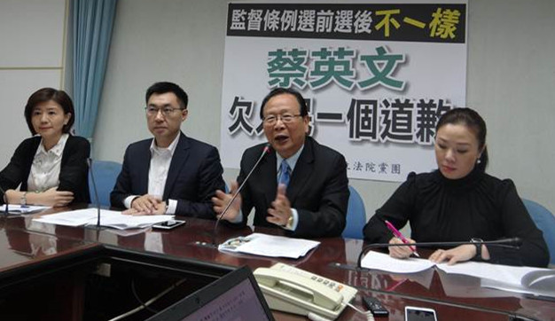 ���M�h�O(ji��n)���l������ǰ��һ ��Ӣ�đ�(y��ng)��ȫ���Ǹ