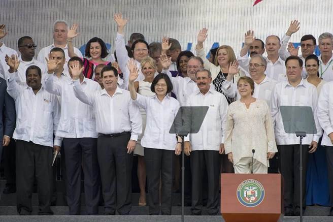 �_(t��i)�W(xu��)��:��Ӣ��"�^(gu��)���⽻"�������e(cu��)�` һ���±�Ȼ�M�@���^