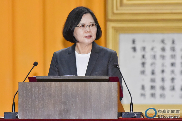 �����ܳɲ�Ӣ�ķ���̲� �£��U������