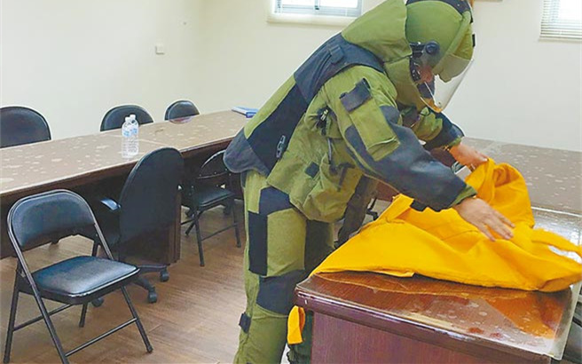 ��Ӣ���k�����յ��������(j��ng)��ֻ������C(j��)