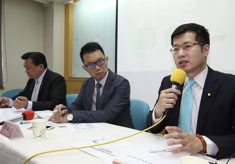 �_�������ǎ�26���e�����{ӛ�ߕ�������ί���_�������ң���������󣩳�ϯ�����g�ߞ��_�������������������ʢ����