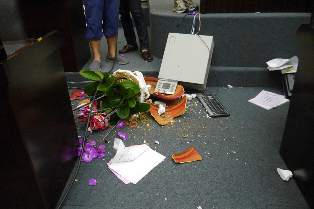 ����ˤ�ļ������Ԓ����ײ�����Ե��������y