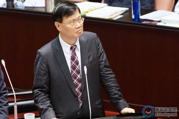 ����ܕ���ί�������A