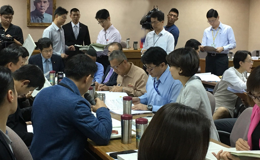 ������Ժ����(du��)�_(t��i)������(w��)���T�A(y��)���M(j��n)�����(xi��ng)����