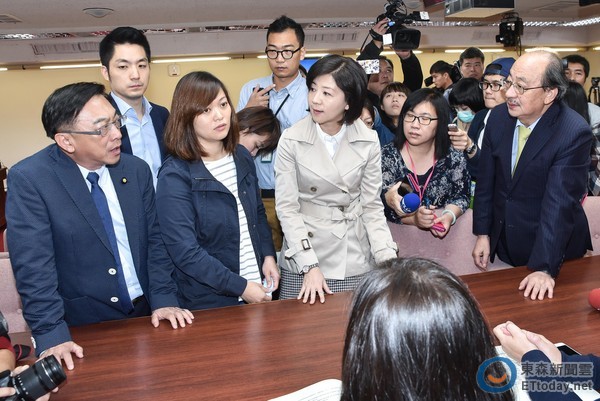 ��Ұ�h�F(tu��n)�����R�ۿ��(y��n)������