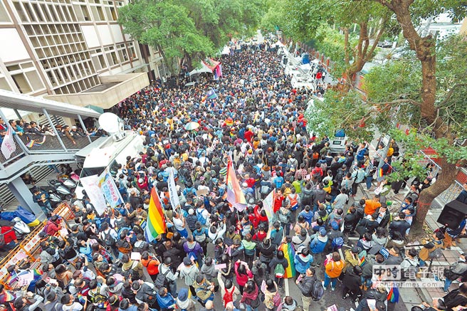 �_���f��ͦͬ��ʿ����"����Ժ" �ߺ�"��Ӣ�����_"