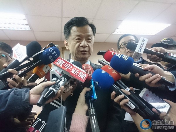 �_���֌���ͬ���Ƿ������������f����һ ����Ԫ�S���̮����e�y