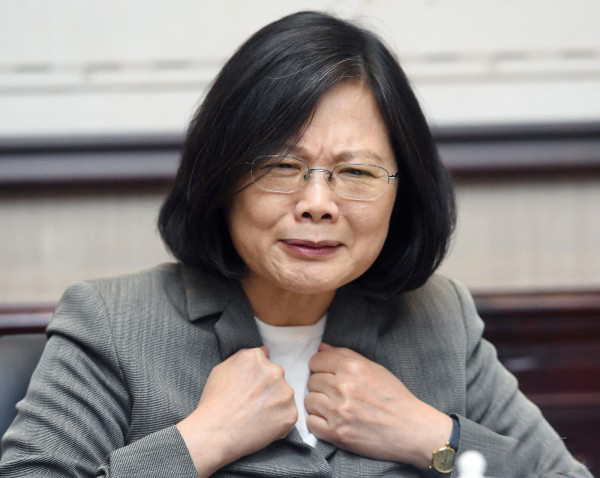 ��Ӣ�ĳ��L"�Ѱ�"����1С�r�ͱ�ҪԮ�� ���c�^��