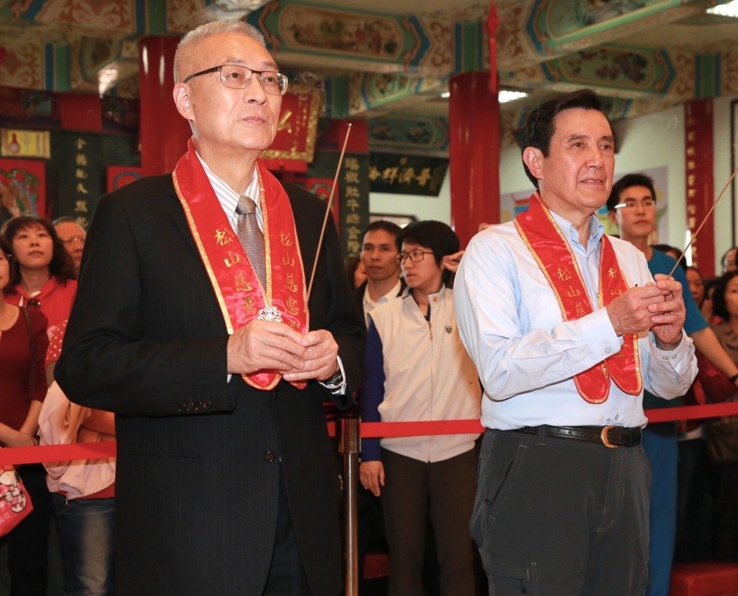 �RӢ�š��Ƕ��x��ǰ�����s��ͬ��ǰ����ɽ�Ȼ�����������