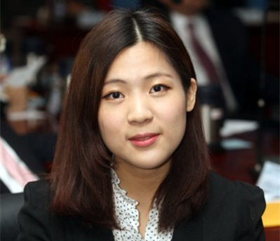 �RӢ���k���Ұl��������о