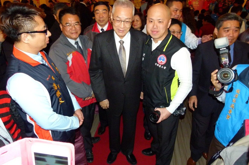 �A���ˣ��Ƕ��x���������h��ϯ���x�������x�e�Y��