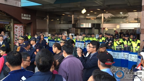 �G�I��������������Ӣ����������������񱊿��h����